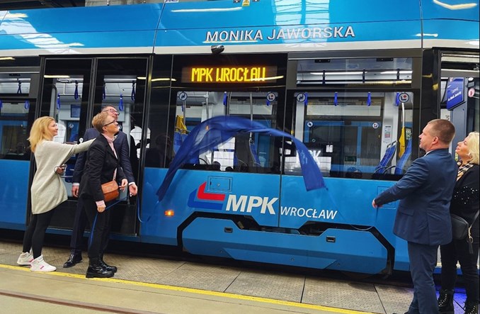 Dziennikarka Radia RAM Monika Jaworska patronką wrocławskiego tramwaju