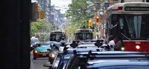 Toronto podporządkowuje ulicę tramwajowi