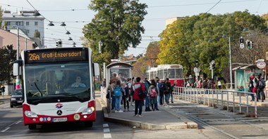 Wiedeń: Samochodów ubywa, sprzedaż biletów rośnie