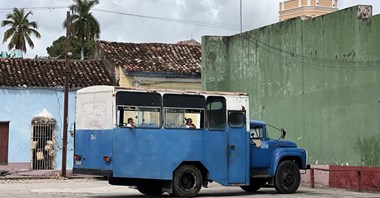 Autobusem po Kubie. Tanio i drogo 