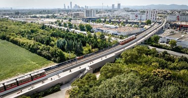 Wiedeń buduje 700-metrowy wiadukt dla rowerzystów nad autostradą