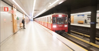 Metro Warszawskie. W ruchu pozostał ostatni rosyjski skład