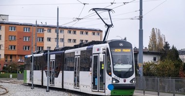 Szczecin. Pierwszy tramwaj w końcu wjechał na Kolumba. Na razie testowo  