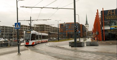 Tallin otwiera linię tramwajową przez Stary Port