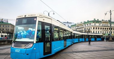 Długie tramwaje debiutują na torach Göteborga