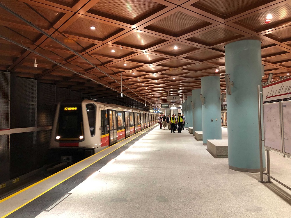 Metro Jedzie Na Bemowo Dwie Nowe Stacje Otwarte Transport Publiczny